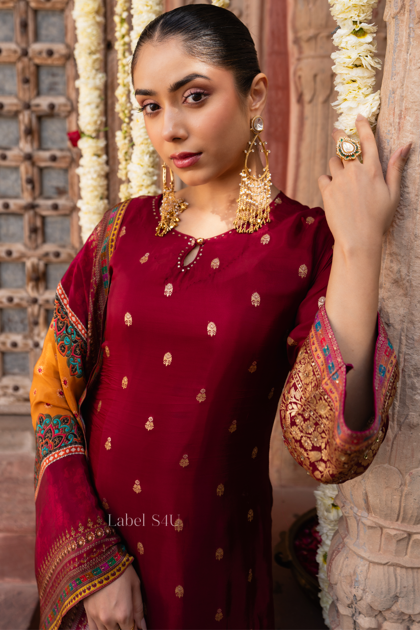 Royale Gold Butti Indo-Western Set