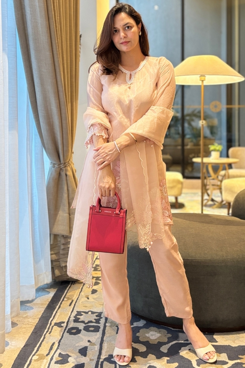 Slay the Subtle-Suit Set