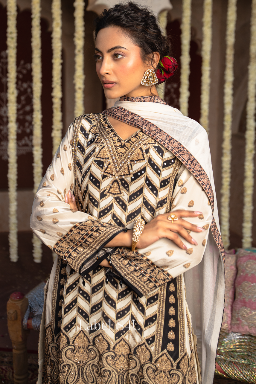 Ivory Zigzag Farshi Salwar Set