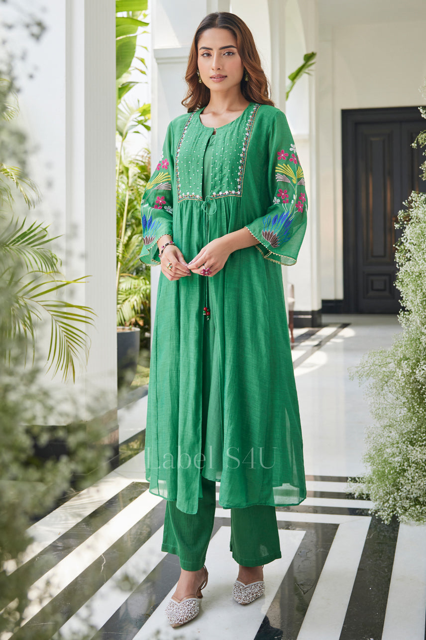 green emerald velvet dress Radha Krishna Handmade Hariyali Teej Special Green Dress Suitable for 8-9  inches Idols : Amazon.in: Home & Kitchen